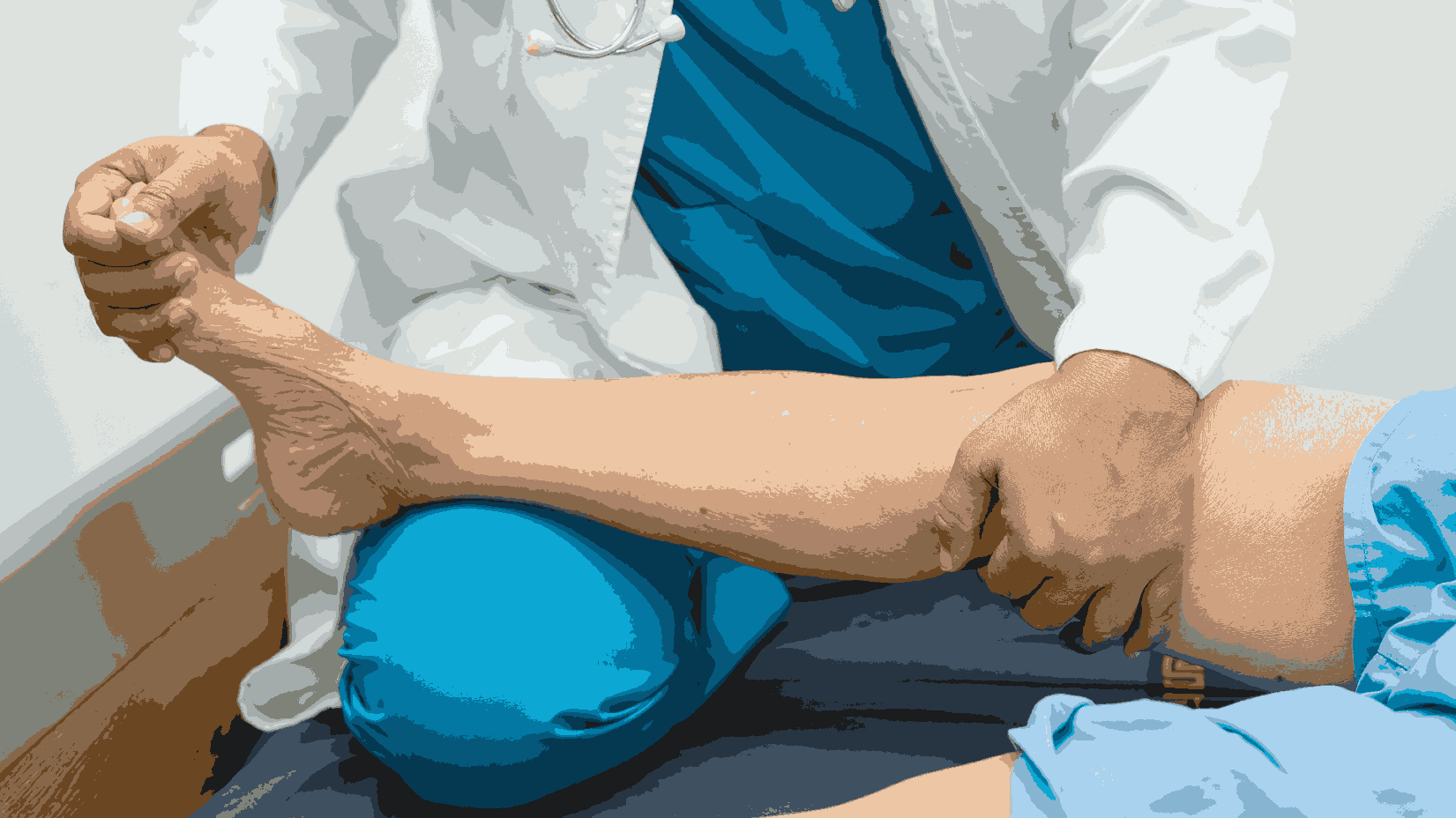 Knock Knees & Bow Legs in Children: What’s Normal and What Needs Treatment?